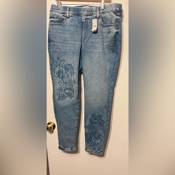 Lane Bryant Floral Embroidered Pull On Jeggings - Picture 1 of 5